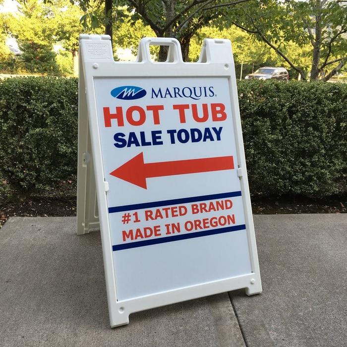 Marquis Hot Tub Oregon State Fair Signicade Deluxe Salem Oregon 1 - banners & a-boards